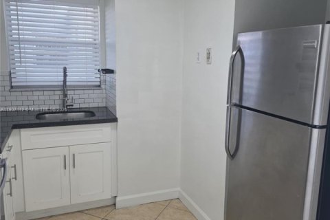 Copropriété à vendre à Miami, Floride: 2 chambres, 83.61 m2 № 1967822 - photo 12