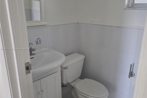 Copropriété à vendre à Miami, Floride: 2 chambres, 83.61 m2 № 1967822 - photo 13