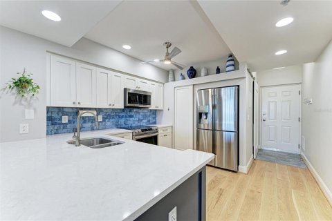 Copropriété à vendre à Punta Gorda, Floride: 2 chambres, 112.88 m2 № 2148117 - photo 13