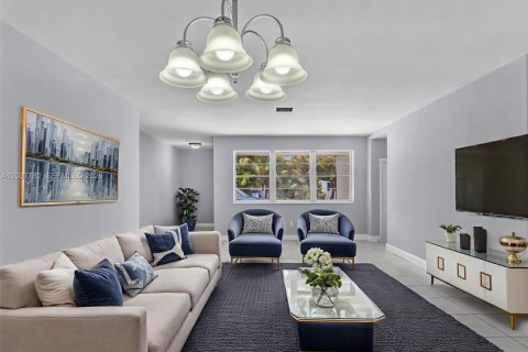 Casa en venta en Miramar, Florida, 2 dormitorios, 106.65 m2 № 2182703 - foto 10