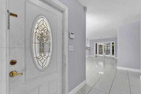Casa en venta en Miramar, Florida, 2 dormitorios, 106.65 m2 № 2182703 - foto 4