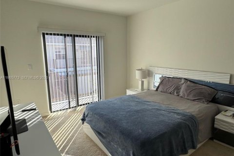 Propiedad comercial en alquiler en Homestead, Florida, 4 dormitorios, 171.59 m2 № 2027398 - foto 7