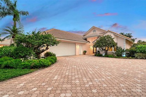 Villa ou maison à vendre à Sarasota, Floride: 3 chambres, 266.82 m2 № 2294811 - photo 4