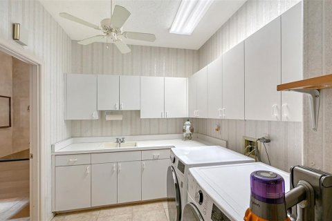 Villa ou maison à vendre à Sarasota, Floride: 3 chambres, 266.82 m2 № 2294811 - photo 29