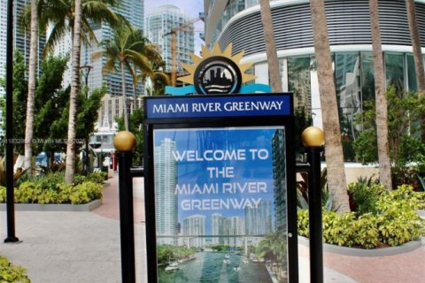 Condominio en alquiler en Miami, Florida, 2 dormitorios, 108.6 m2 № 1934564 - foto 29