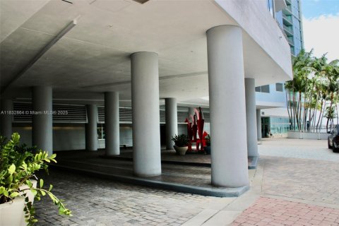 Condominio en alquiler en Miami, Florida, 2 dormitorios, 108.6 m2 № 1934564 - foto 22