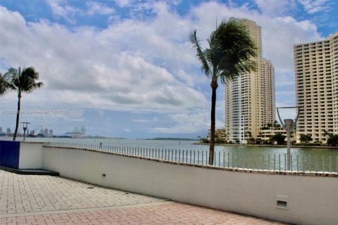 Condominio en alquiler en Miami, Florida, 2 dormitorios, 108.6 m2 № 1934564 - foto 23