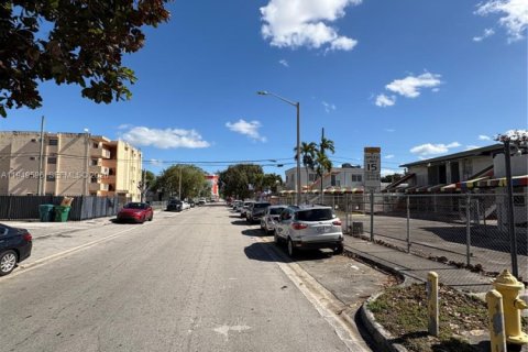 Immobilier commercial à vendre à Miami, Floride: 128.21 m2 № 2005228 - photo 20
