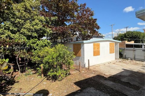 Immobilier commercial à vendre à Miami, Floride: 128.21 m2 № 2005228 - photo 13