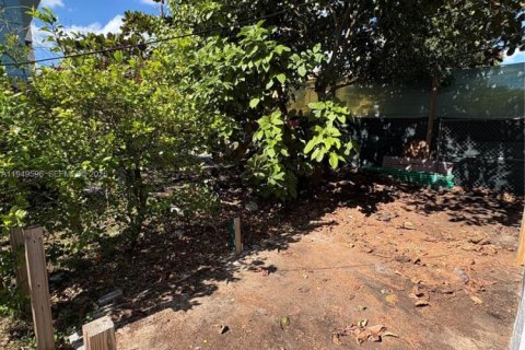 Immobilier commercial à vendre à Miami, Floride: 128.21 m2 № 2005228 - photo 16