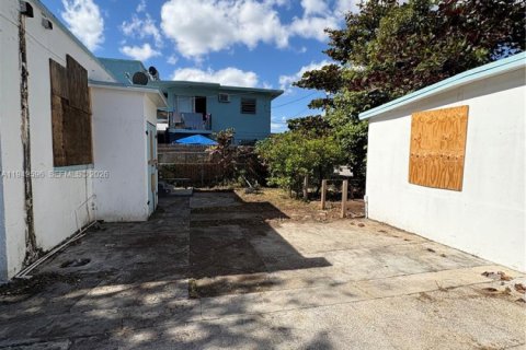 Immobilier commercial à vendre à Miami, Floride: 128.21 m2 № 2005228 - photo 8