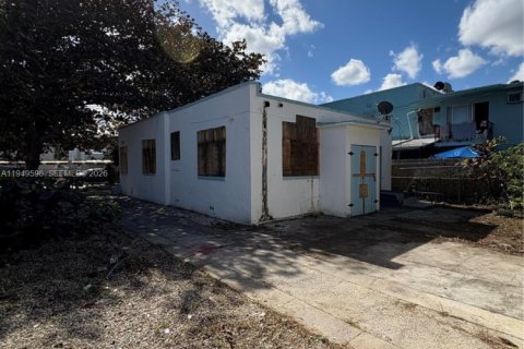 Immobilier commercial à vendre à Miami, Floride: 128.21 m2 № 2005228 - photo 11