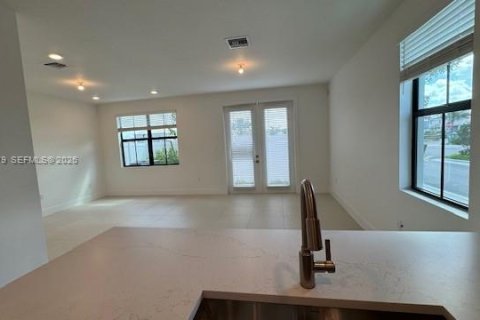 Townhouse in Davie, Florida 4 bedrooms, 177.26 sq.m. № 2055785 - photo 6