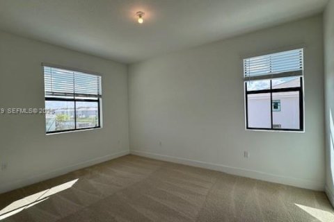 Townhouse in Davie, Florida 4 bedrooms, 177.26 sq.m. № 2055785 - photo 10