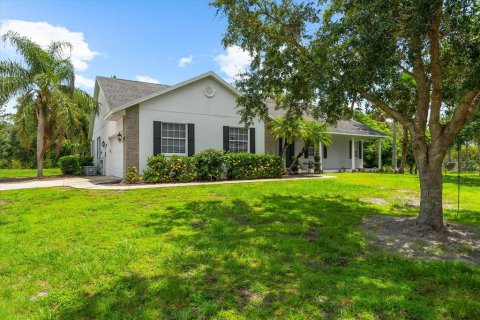 Villa ou maison à vendre à Bradenton, Floride: 3 chambres, 239.87 m2 № 1800204 - photo 6