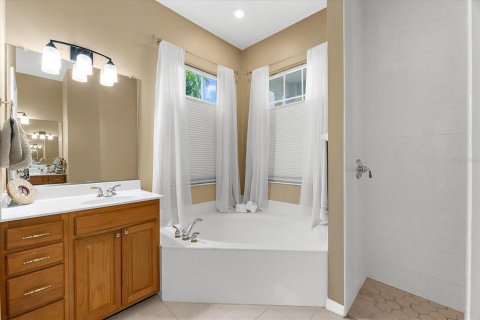 Villa ou maison à vendre à Bradenton, Floride: 3 chambres, 239.87 m2 № 1800204 - photo 26