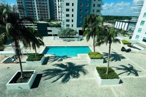 Condo à Hollywood, Floride, 2 chambres  № 1998854