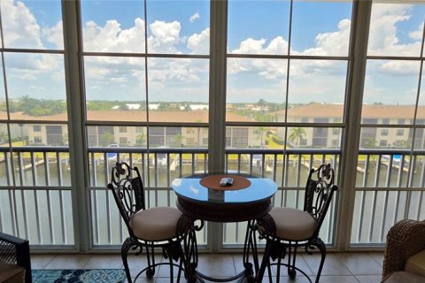 Condominio en alquiler en Punta Gorda, Florida, 2 dormitorios, 187.76 m2 № 2201379 - foto 24