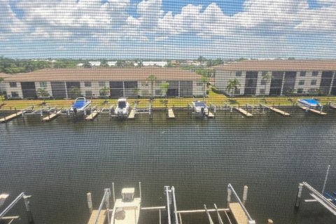 Condominio en alquiler en Punta Gorda, Florida, 2 dormitorios, 187.76 m2 № 2201379 - foto 26