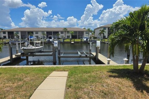 Condominio en alquiler en Punta Gorda, Florida, 2 dormitorios, 187.76 m2 № 2201379 - foto 30