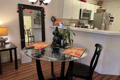 Townhouse in Jupiter, Florida 2 bedrooms, 114.55 sq.m. № 1954710 - photo 10