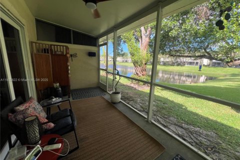 Townhouse in Jupiter, Florida 2 bedrooms, 114.55 sq.m. № 1954710 - photo 26