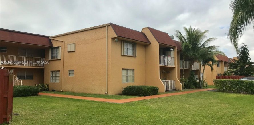 Condo à Miami, Floride, 2 chambres  № 2414517