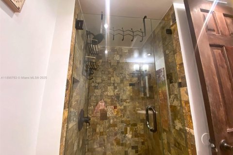 Снять в аренду кондоминиум в Майами-Бич, Флорида 1 спальня, 52.95м2, № 1948449 - фото 12