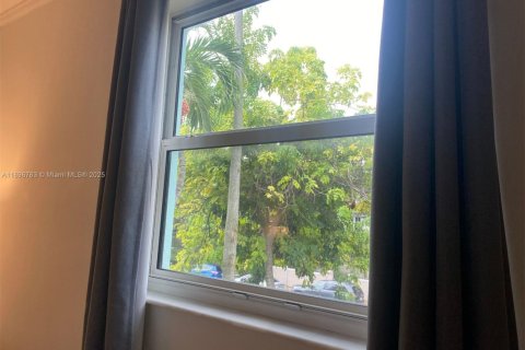 Снять в аренду кондоминиум в Майами-Бич, Флорида 1 спальня, 52.95м2, № 1948449 - фото 17