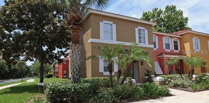 Adosado en Kissimmee, Florida 3 dormitorios, 118.64 m2 № 2235153