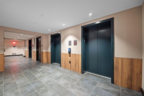 Condo in Miami, Florida  № 2053099 - photo 18