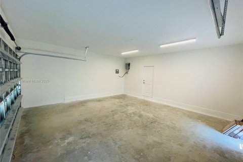 House in Homestead, Florida 4 bedrooms, 224.08 sq.m. № 2018280 - photo 22