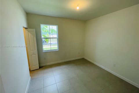 House in Homestead, Florida 4 bedrooms, 224.08 sq.m. № 2018280 - photo 16