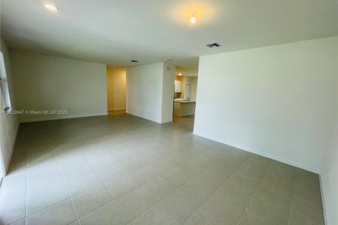 House in Homestead, Florida 4 bedrooms, 224.08 sq.m. № 2018280 - photo 7