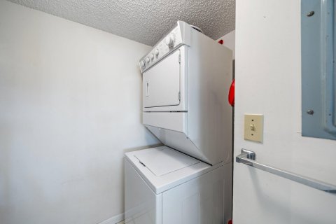 Touwnhouse à louer à Jupiter, Floride: 2 chambres, 125.14 m2 № 1161677 - photo 1