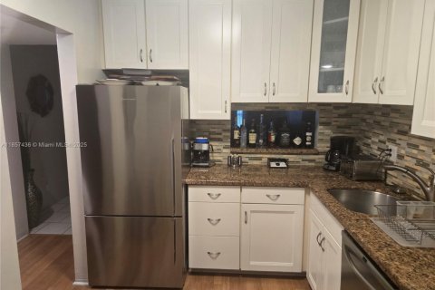 Condominio en venta en Hollywood, Florida, 2 dormitorios, 83.52 m2 № 1960449 - foto 9