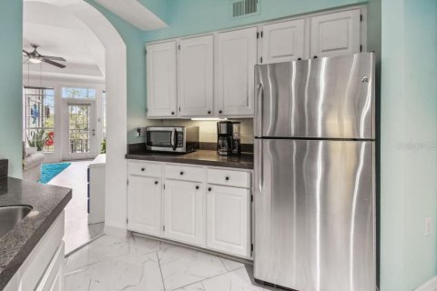 Condo in Tampa, Florida, 1 bedroom № 2095950 - photo 17