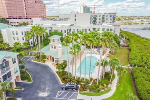 Condo in Tampa, Florida, 1 bedroom № 2095950 - photo 3