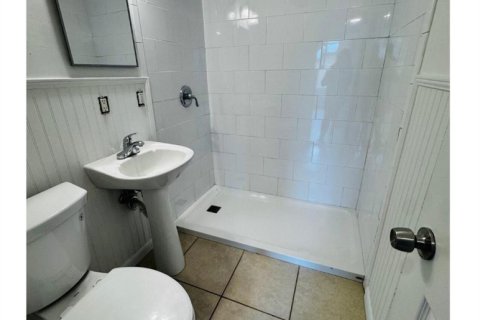 House in St. Lucie, Florida 4 bedrooms, 163.88 sq.m. № 2181584 - photo 10