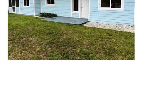 House in St. Lucie, Florida 4 bedrooms, 163.88 sq.m. № 2181584 - photo 3