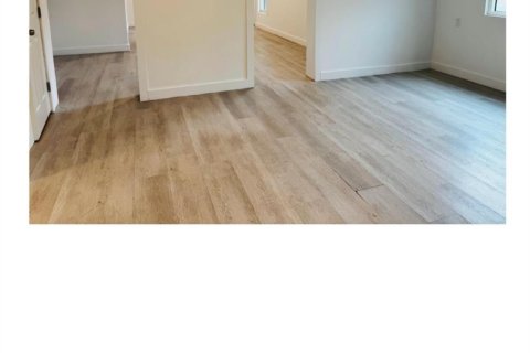 House in St. Lucie, Florida 4 bedrooms, 163.88 sq.m. № 2181584 - photo 27