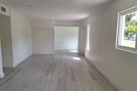 Villa ou maison à vendre à St. Lucie, Floride: 4 chambres, 163.88 m2 № 2181584 - photo 30