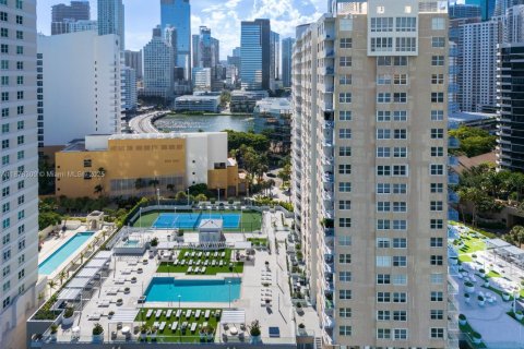 Condo in Miami, Florida, 1 bedroom  № 1923341 - photo 14