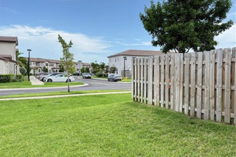 House in Miami, Florida 3 bedrooms № 1985671 - photo 22