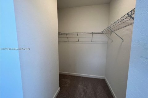 Casa en venta en Miami, Florida, 3 dormitorios № 1985671 - foto 15