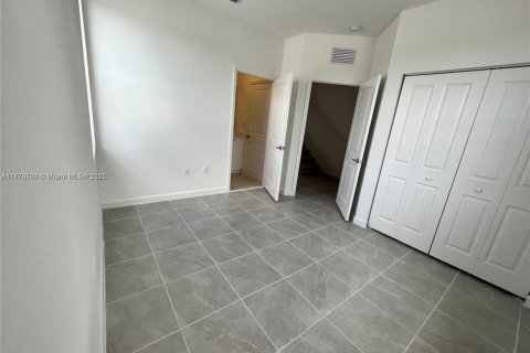 Casa en venta en Miami, Florida, 3 dormitorios № 1985671 - foto 10