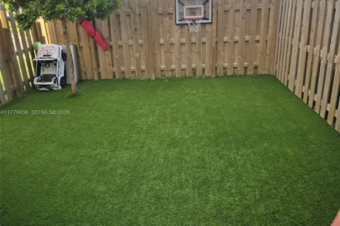 House in Miami, Florida 3 bedrooms № 1985671 - photo 25