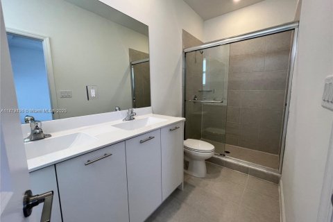 Casa en venta en Miami, Florida, 3 dormitorios № 1985671 - foto 17