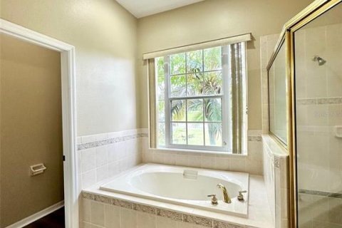 House in Lakeland, Florida 3 bedrooms, 306.95 sq.m. № 1899408 - photo 21