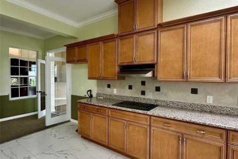 House in Lakeland, Florida 3 bedrooms, 306.95 sq.m. № 1899408 - photo 10